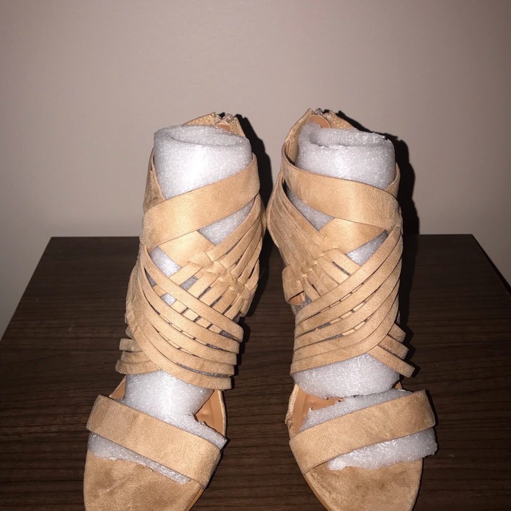 Stylish DB DK Fashions zipper back Wedge Sandals